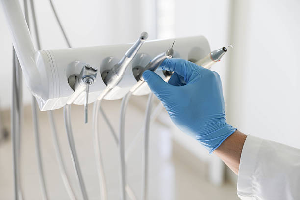 Professional Emergency Dentist technician working in Richmond city County, VA